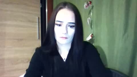 Nina online show from January 14, 2026, 9:42 pm