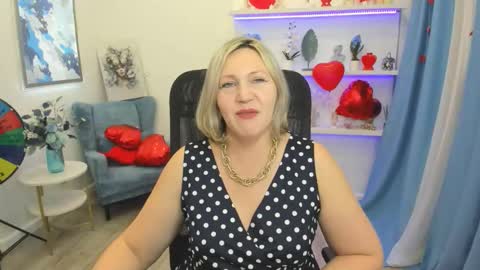 ninastarle online show from February 11, 2026, 11:48 am