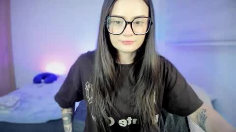 ninavolkov online show from February 5, 2026, 11:42 pm