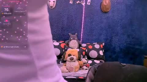 Nina online show from April 22, 2026, 1:12 pm