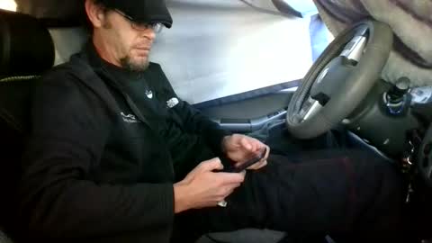 Snapshot of nineinchbronco chatting on March 22, 2026, 11:46 am nineinchbronco online show from March 22, 2026, 11:46 am