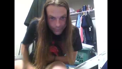 nineinchnailer313 online show from April 19, 2026, 9:08 am