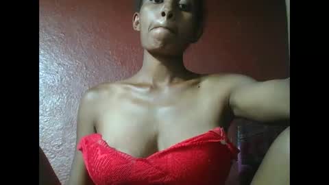 Snapshot of ninie246746 chatting on January 25, 2025, 1:41 pm ninie246746 online show from January 25, 2025, 1:41 pm