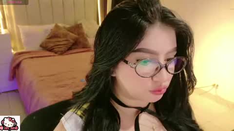 Snapshot of ninna_sweet_ chatting on June 19, 2026, 1:48 pm Nina online show from June 19, 2026, 1:48 pm