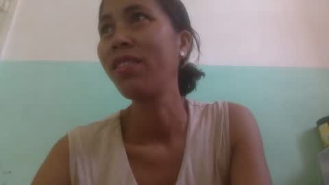 Snapshot of nirisouh chatting on February 3, 2026, 5:27 am nirisouh online show from February 3, 2026, 5:27 am