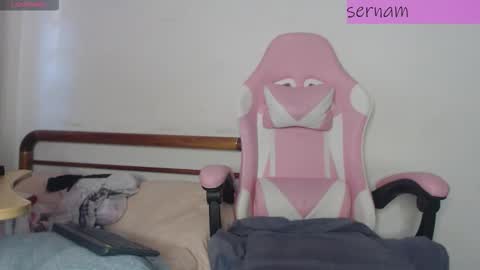 Nicolle  online show from October 13, 2025, 9:26 pm