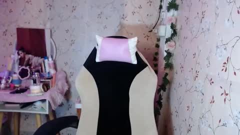 Nadz online show from October 14, 2025, 5:03 pm