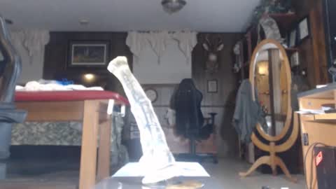 Night Lover online show from September 16, 2025, 4:13 am