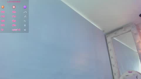  V I C T O R I A   online show from April 17, 2026, 7:17 pm