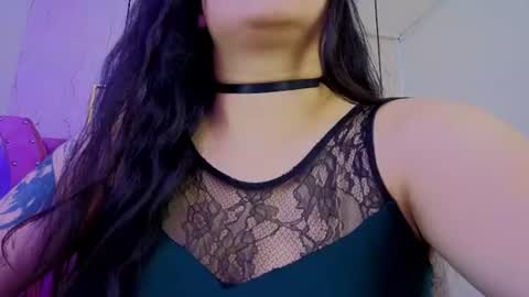  V I C T O R I A   online show from June 14, 2026, 6:32 pm