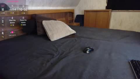 nixan85 online show from April 26, 2026, 2:15 pm