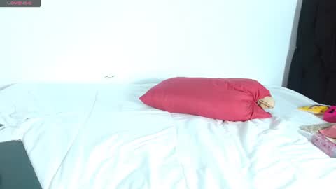 NIXYLUX online show from July 19, 2026, 1:20 am