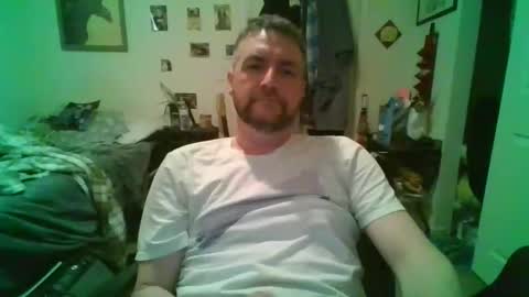 njoefats420 online show from May 12, 2026, 9:28 am