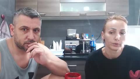 Snapshot of no_limit_coupl3 chatting on November 12, 2025, 11:21 am no_limit_coupl3 online show from November 12, 2025, 11:21 am