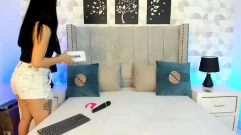 NATHALIA MORENO online show from February 21, 2026, 12:39 pm