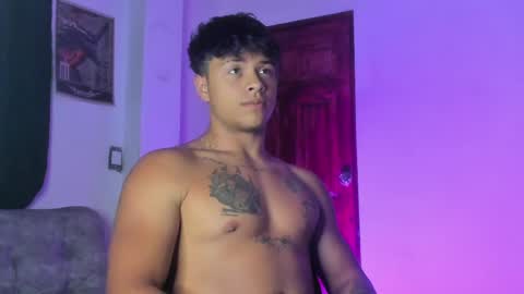 noah_223 online show from March 25, 2026, 2:17 am