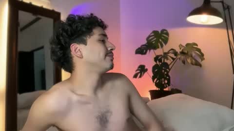 noah_and_steven online show from April 30, 2026, 8:57 pm