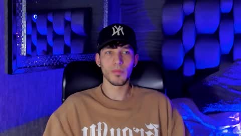 Noah Brigth online show from October 26, 2025, 1:33 am