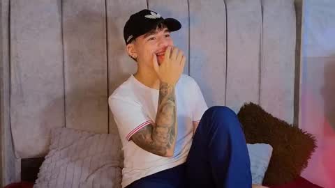 Snapshot of noah_coleman__ chatting on February 11, 2025, 2:03 am NOAH online show from February 11, 2025, 2:03 am