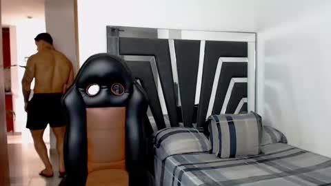 Noah Harris01 online show from October 22, 2025, 5:24 pm