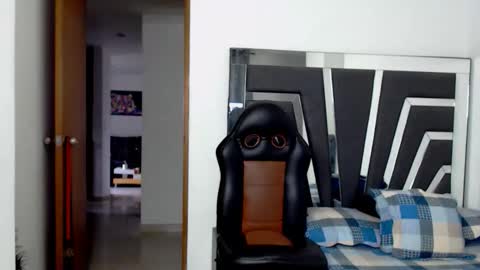 Noah Harris01 online show from March 17, 2026, 11:46 am