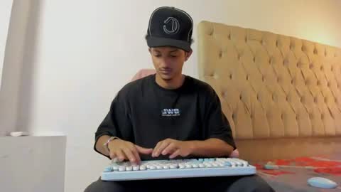 Snapshot of noah_jacksxn chatting on June 20, 2026, 8:06 am noah_jacksxn online show from June 20, 2026, 8:06 am