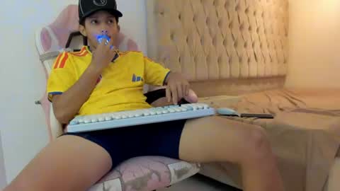 Snapshot of noah_jacksxn chatting on June 25, 2026, 11:48 am noah_jacksxn online show from June 25, 2026, 11:48 am