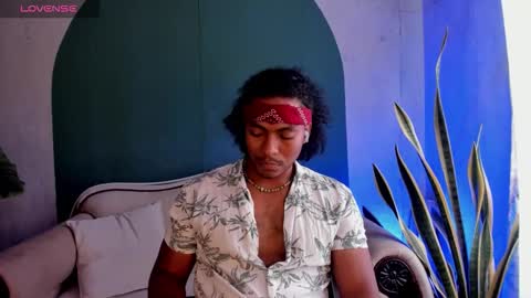 Noah online show from November 26, 2025, 9:27 pm