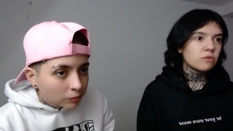 noah hehim    online show from December 27, 2024, 1:11 am