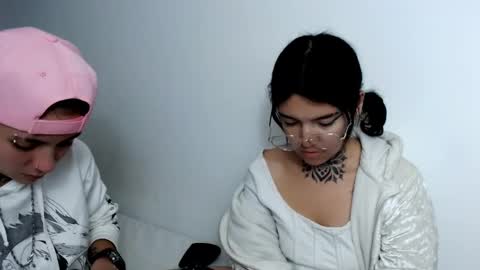 noah hehim    online show from February 12, 2025, 11:51 pm