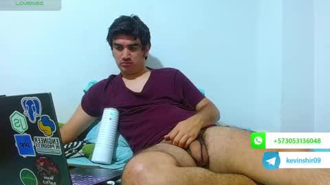 noah_meyer_ online show from November 26, 2025, 10:27 am