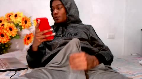 Noah Millers online show from October 24, 2025, 9:49 am