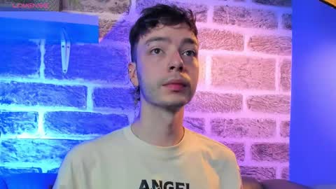    online show from September 20, 2025, 12:39 pm