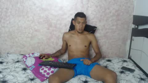 Snapshot of noah_roberts_ chatting on January 11, 2025, 5:20 am Noah online show from January 11, 2025, 5:20 am