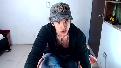 Snapshot of noah_sokolov_ chatting on May 13, 2026, 8:49 pm Kervs online show from May 13, 2026, 8:49 pm