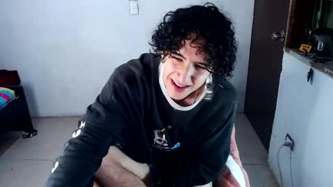 Snapshot of noah_sokolov_ chatting on May 20, 2026, 8:48 pm Kervs online show from May 20, 2026, 8:48 pm