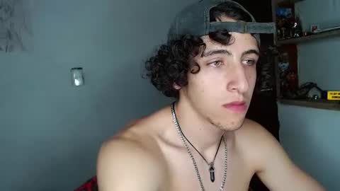 Snapshot of noah_sokolov_ chatting on June 18, 2026, 8:24 pm Kervs online show from June 18, 2026, 8:24 pm