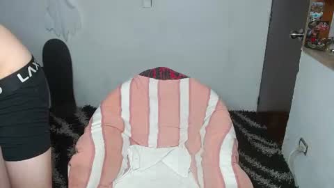 Snapshot of noah_sokolov_ chatting on June 20, 2026, 9:06 pm Kervs online show from June 20, 2026, 9:06 pm