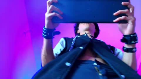 noah_starks online show from May 11, 2026, 8:17 pm