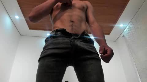 LIAM- noah online show from November 17, 2025, 1:06 pm