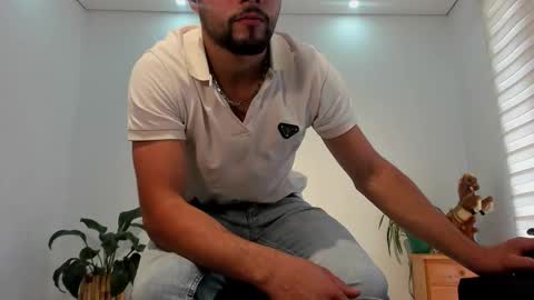 Snapshot of noahbrawn chatting on February 17, 2026, 1:18 pm LIAM- noah online show from February 17, 2026, 1:18 pm