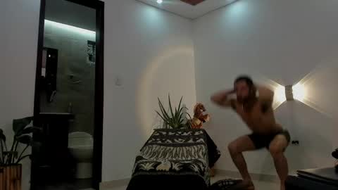 LIAM- noah online show from April 9, 2026, 1:16 pm