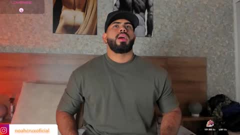 Snapshot of noahcrux chatting on September 27, 2025, 8:25 pm Noah online show from September 27, 2025, 8:25 pm