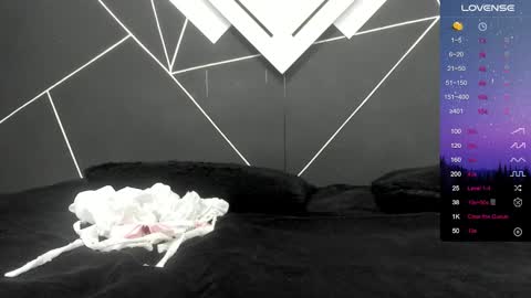 Snapshot of noahlafforet chatting on December 5, 2024, 8:22 am noahlafforet online show from December 5, 2024, 8:22 am