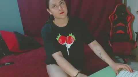 Snapshot of noamartin_ chatting on February 1, 2025, 1:34 am Noamartin online show from February 1, 2025, 1:34 am