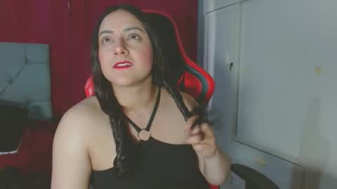 Snapshot of noamartin_ chatting on October 21, 2025, 10:32 pm Noamartin online show from October 21, 2025, 10:32 pm