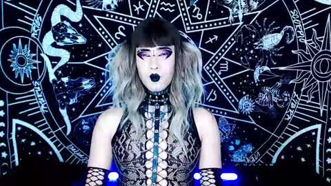 Snapshot of noamy_666 chatting on November 13, 2025, 1:26 am caroline online show from November 13, 2025, 1:26 am