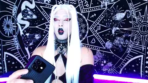 Snapshot of noamy_666 chatting on March 29, 2026, 8:53 pm caroline online show from March 29, 2026, 8:53 pm