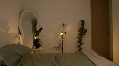 Snapshot of nobodyisperfect___ chatting on June 19, 2026, 1:10 am Samantha online show from June 19, 2026, 1:10 am