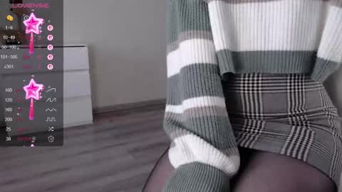 Snapshot of noelleneptune chatting on September 20, 2025, 10:38 am noelleneptune online show from September 20, 2025, 10:38 am